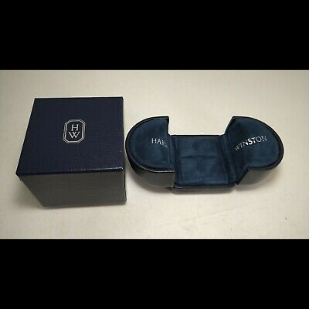 Harry Winston Style Ring Box